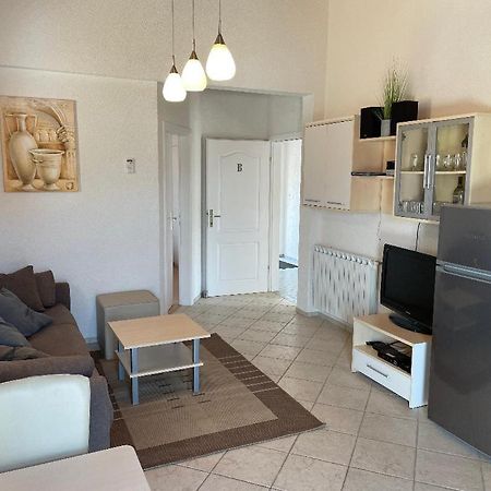 Apartment Gordana Vir Luaran gambar
